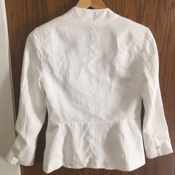 Beautiful Banana Republic blazer - Picture 5 of 6